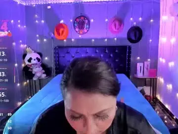 Ivonnee17_  live sex cam