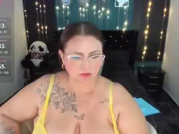Ivonnee17_  live sex cam