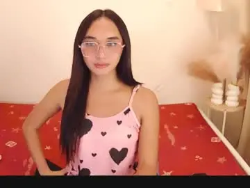 Latina_kia  live sex cam