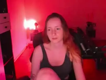 Oddlyfamiliar  live sex cam