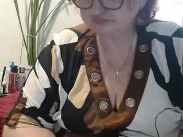 Peggysoft  live sex cam