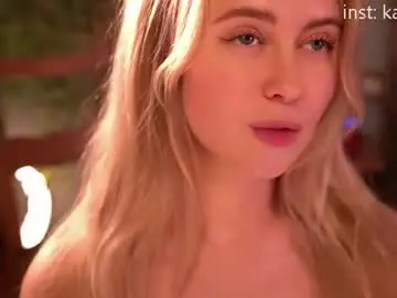 Skyeveil  live sex cam