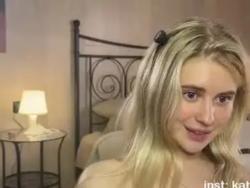 Skyeveil  live sex cam