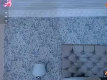 Skylerbloom  live sex cam