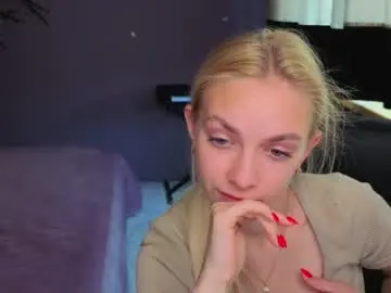 Sonnysofia  live sex cam