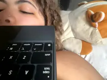 Toxic_ivy8  live sex cam