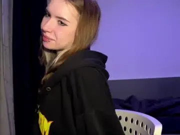 Babymol1y  live sex cam