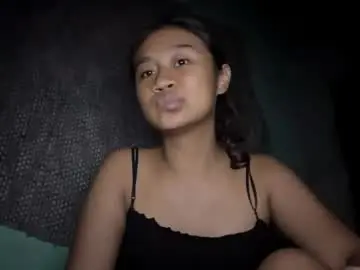 Caitlyn_5  live sex cam