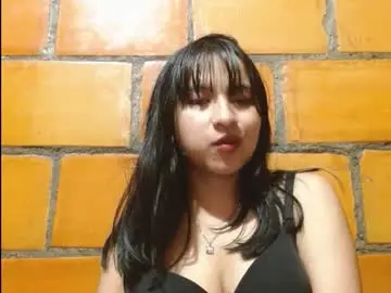 Dakotaholand  live sex cam