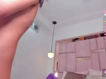 Emily_daarell  live sex cam