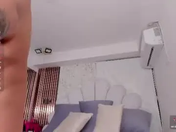 Emily_daarell  live sex cam