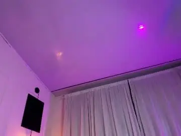 Emmarosses  live sex cam