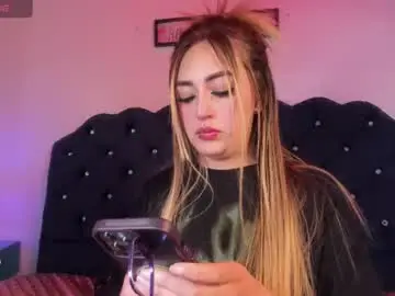 Kinkydoll_  live sex cam