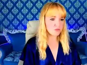 Kirra_salute  live sex cam