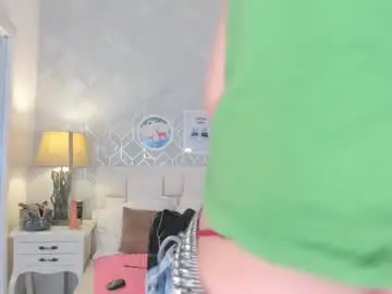 Kitty_iris_  live sex cam