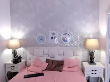 Kitty_iris_  live sex cam