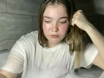 Lanelizzie348  live sex cam