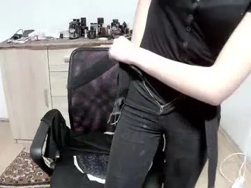 Mallorymyers  live sex cam