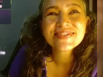 Marly7890  live sex cam