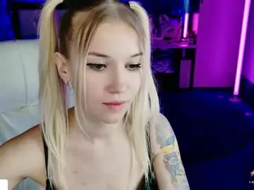 Naomihita  live sex cam