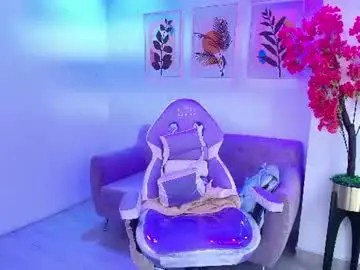 Rainy_doll  live sex cam
