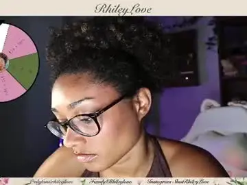 Rhileylove  live sex cam