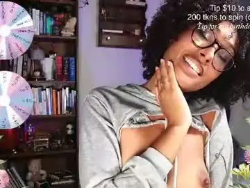 Rhileylove  live sex cam