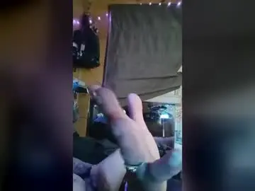 Sinfamous83  live sex cam