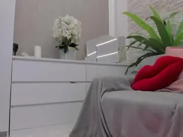 Yssaacher  live sex cam