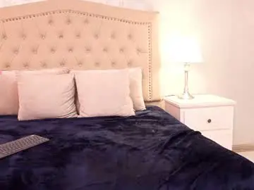 Zara_monroe_  live sex cam
