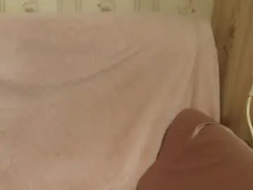 Candylady136  live sex cam