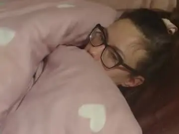 Candylady136  live sex cam