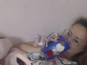 Candylady136  live sex cam