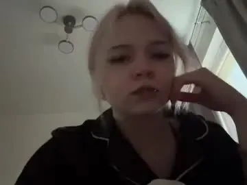 Emelymclane  live sex cam