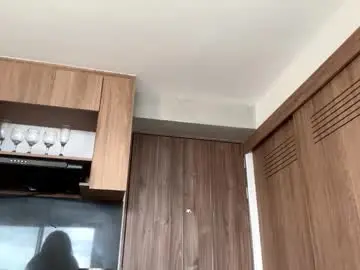 Hollykoff  live sex cam