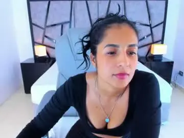Jeinnovemontenegr0  live sex cam