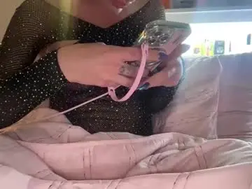 Karleeironside  live sex cam