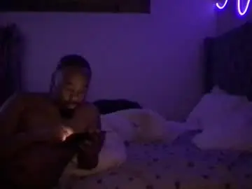 Lehlaredd  live sex cam