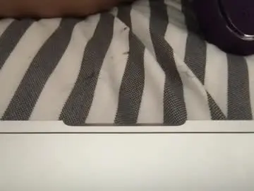 Lehlaredd  live sex cam