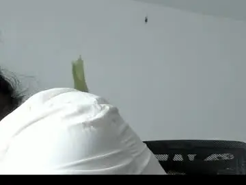 Merlyna_goldens  live sex cam