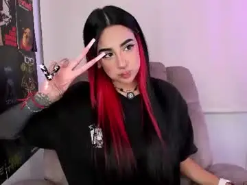 Uveuvedee  live sex cam