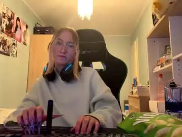 Buenacauley  live sex cam