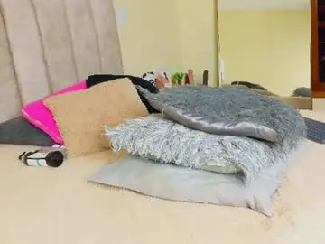 Ebony_cute9  live sex cam