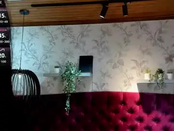 Ema_luna_  live sex cam