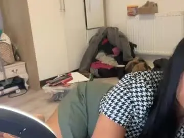 Fayfay2002  live sex cam