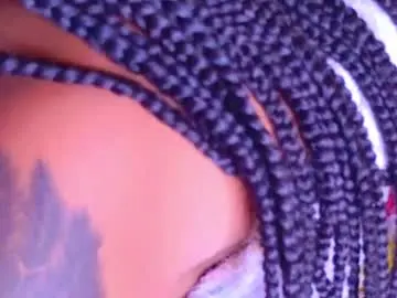 Kinsleybrown  live sex cam