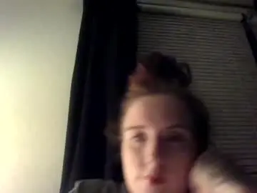Lillyymaee24  live sex cam