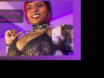 Morticia_420  live sex cam