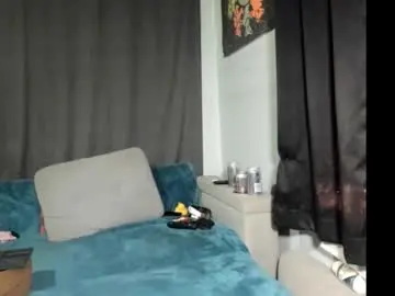 Roxihazeleyes  live sex cam