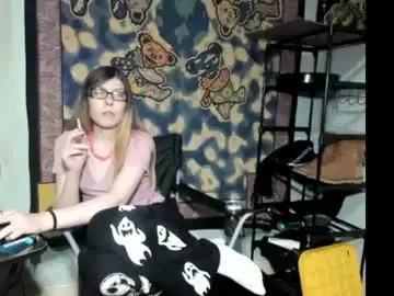Roxihazeleyes  live sex cam
